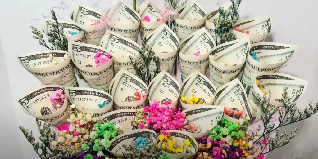  Graduation Money Bouquet